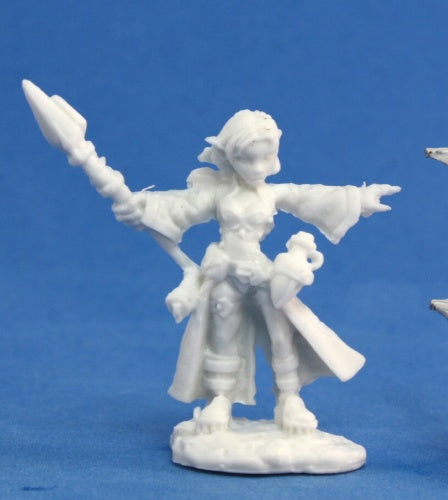Reaper Miniatures Cassie, Gnome Wizard #77031 Bones Unpainted Plastic Figure