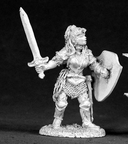 Reaper Miniatures Nicole Of the Blade 02535 Dark Heaven Legends Unpainted Metal