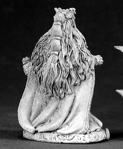 Reaper Miniatures Queen of High Elves 02582 Dark Heaven Legends Unpainted Metal