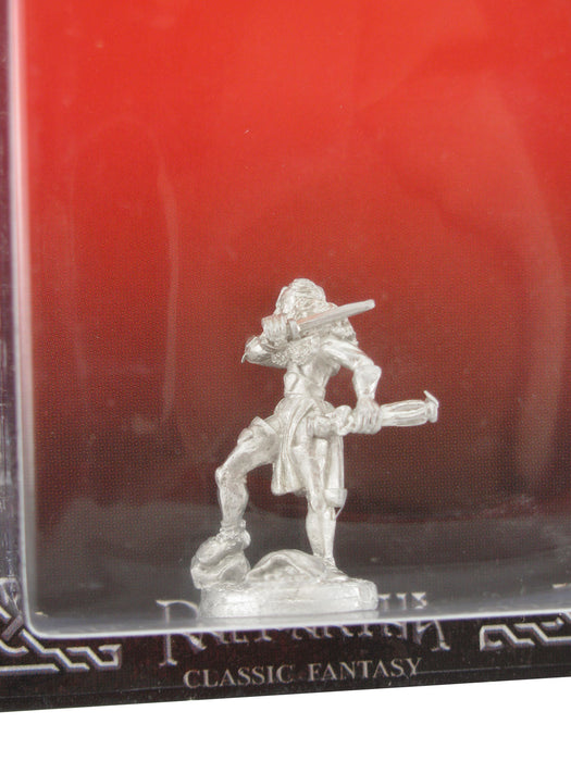 Mignion Female Masked Thief of Hearts #03-124 Classic Ral Partha Fantasy Mini