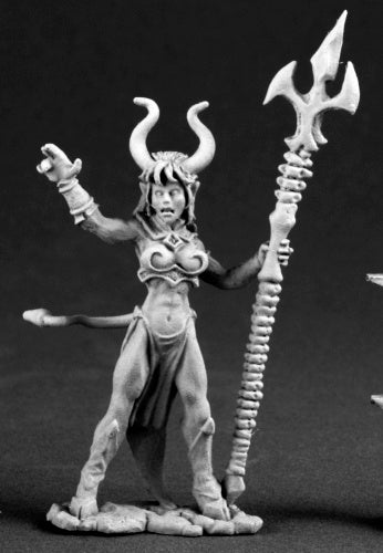 Reaper Miniatures Sinessa, Hellborn Sorceress 03565 Dark Heaven Unpainted Metal
