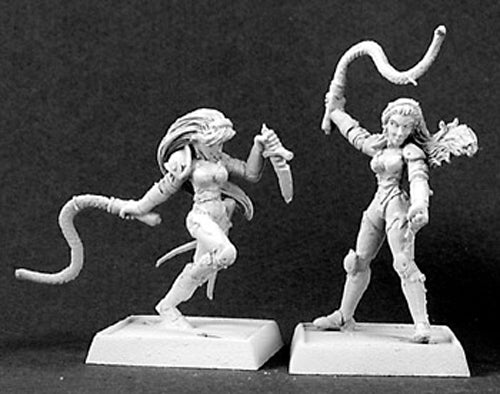 Daughter of the Whip (9), Overlords Adept #06145 Warlord Army Unpainted