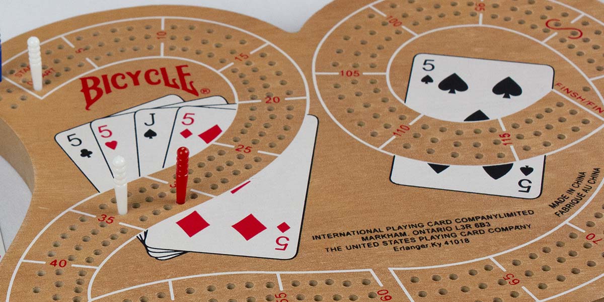Bicycle 29 Cribbage Board with Pegs