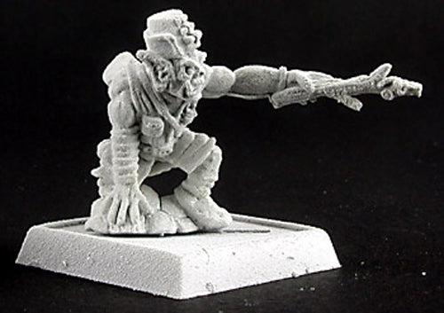 Reaper Miniatures Gonda the Goblin, Reven Cleric #14206 Warlord, Reven Unpainted