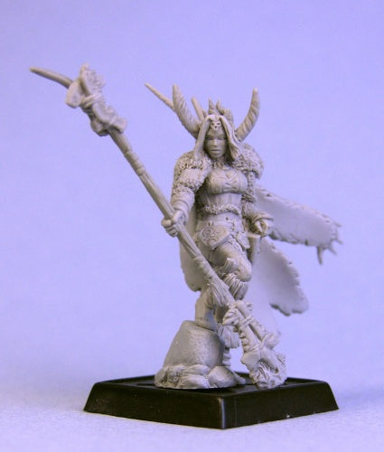 Reaper Miniatures Nadezhda the White, Ice Sorceress #14647 Warlord Mini Figure