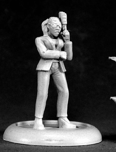 Reaper Miniatures Kelly, Corporate Assassin #50071 Chronoscope D&D Mini Figure