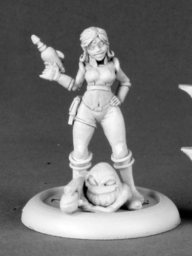 Reaper Miniatures Betty, Space Heroine #50150 Chronoscope D&D RPG Mini Figure