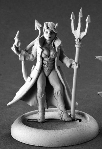 Reaper Miniatures Devil Girl, Supervillain #50196 Chronoscope D&D Mini Figure