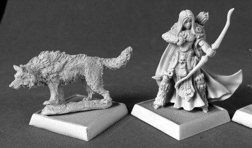 Reaper Miniatures Adowyn & Leryn (Iconic Hunter & Wolf) #60181 Pathfinder