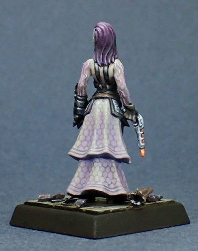 Reaper Miniatures Meyanda Android Priestess #60184 Pathfinder Unpainted