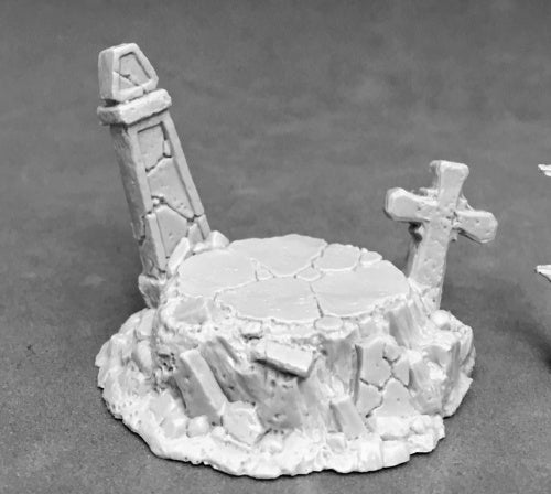 Reaper Miniatures Graveyard Display Base #74042 Unpainted Plastic Accessory