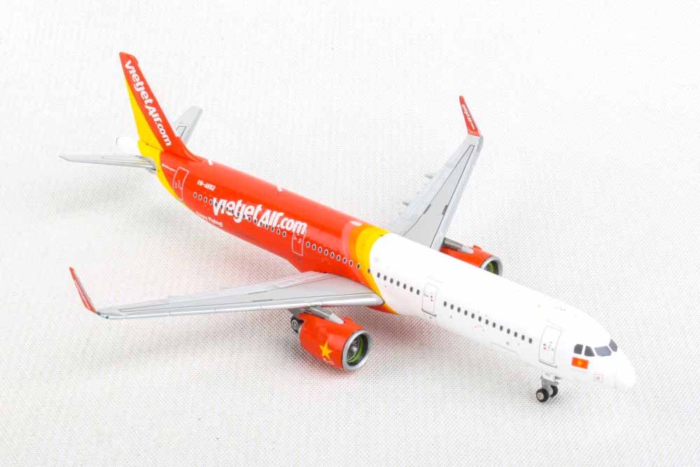 Gemini Viejet A321NEO 1/400 VN-A652 Diecast Model Airplane