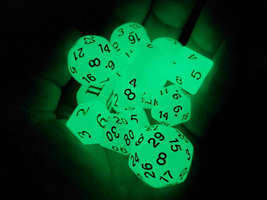 Dungeon Crawl Classics Glow in the Dark Dice, 14 Pieces - Chaotic Wizard Glow