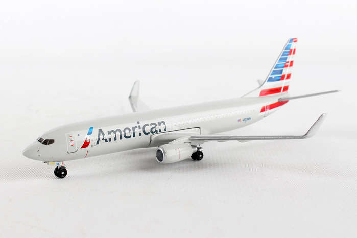 Daron Postage Stamp American 737-800 1/300 Model Aircraft