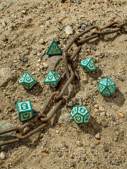 Pathfinder Agents of Edgewatch 7-Piece Polyhedral Dice Set - Turquoise with Beige Numbers
